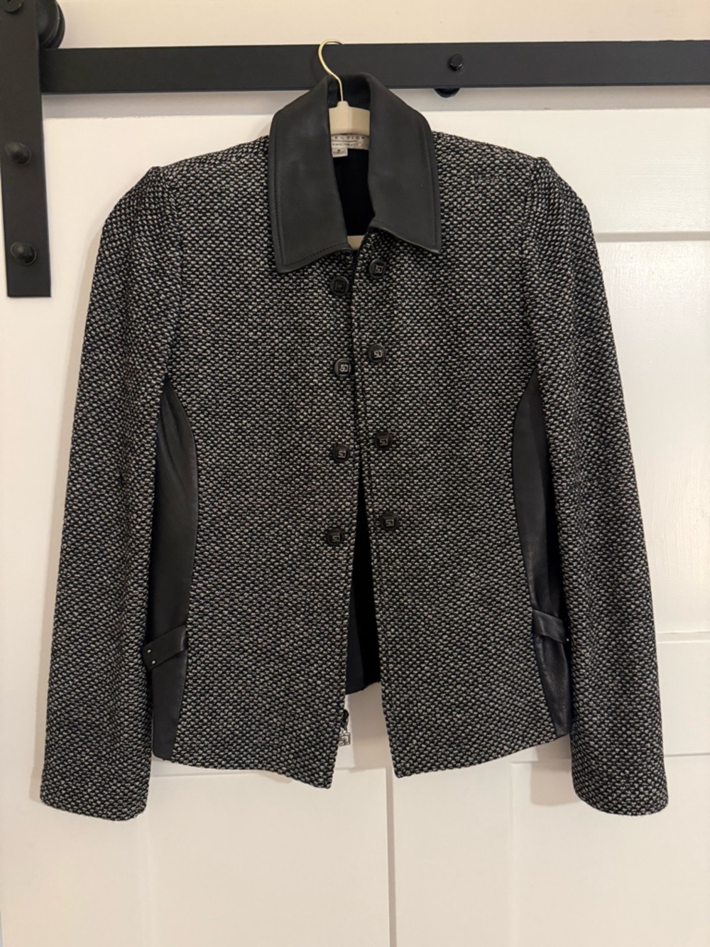 St. John Vintage Women’s Knit Jacket with Leather Trim GUC 0600